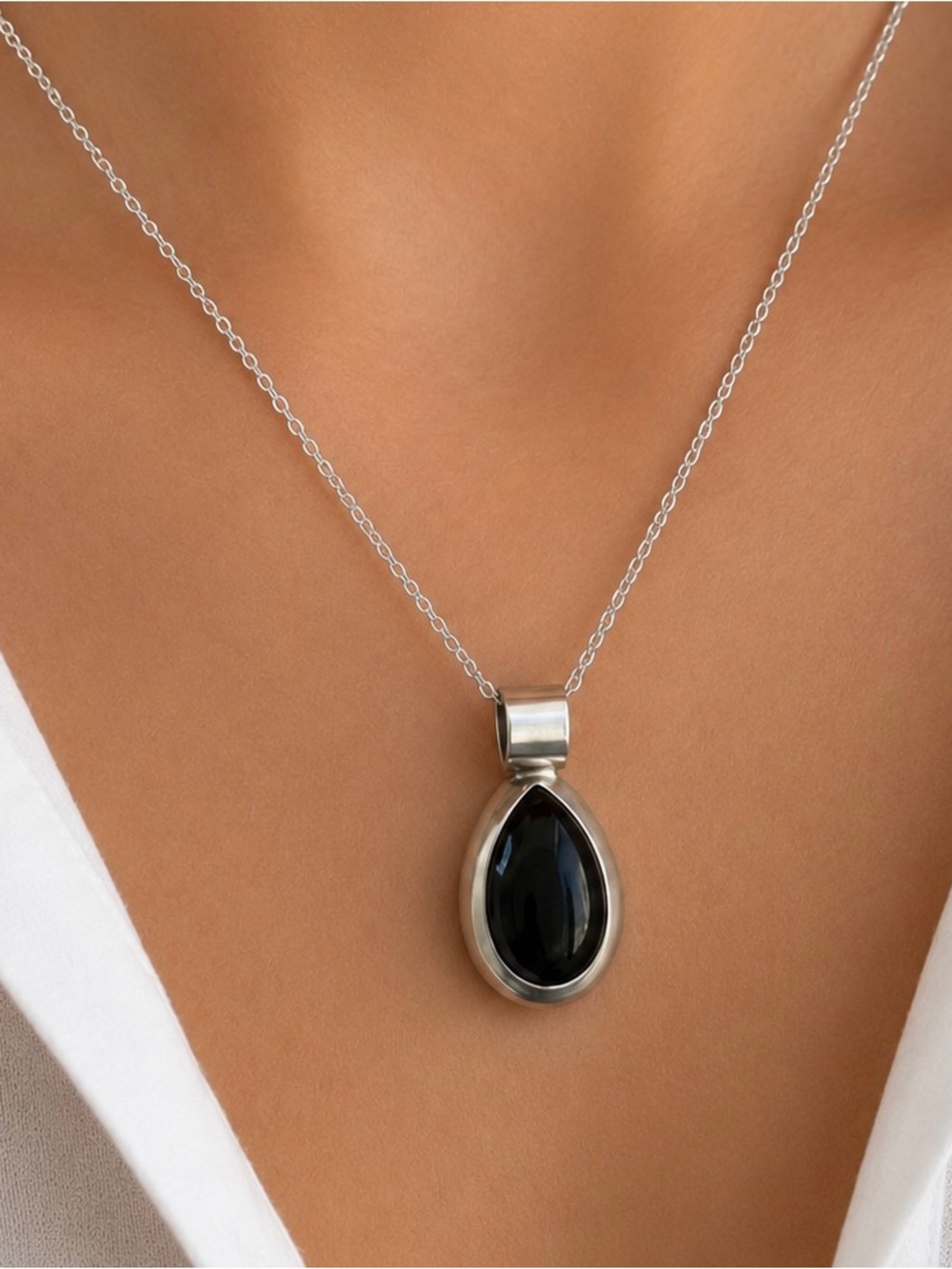 Sterling Silver Mexico Black Stone Pendant w/ Sterling Plate Chain